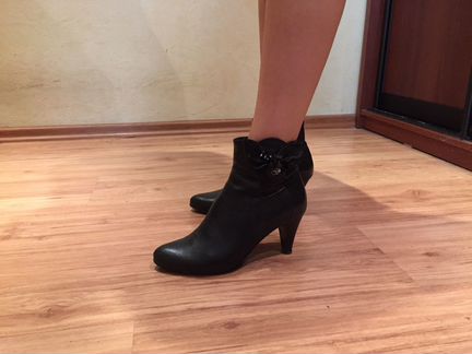 Женские кожаные ботильоны