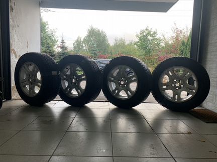 Hakkapeliitta nokian R18 Range Rover зима