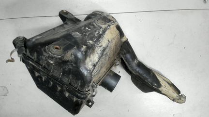 Корпус воздушного фильтра Mitsubishi L200, 2006