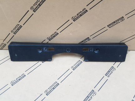 Площадка под гос. номер передняя Toyota Highlander