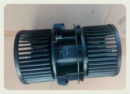 Мотор отопителя салона Рено Флюенс