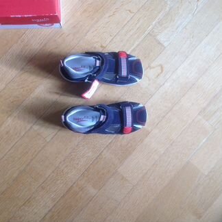 Сандалии новые Суперфит Superfit босоножки р25