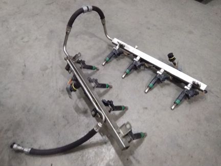 Топливная рампа BMW 5 E60 4.8 N62