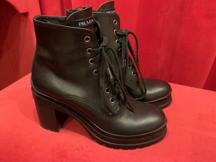 Сапоги prada