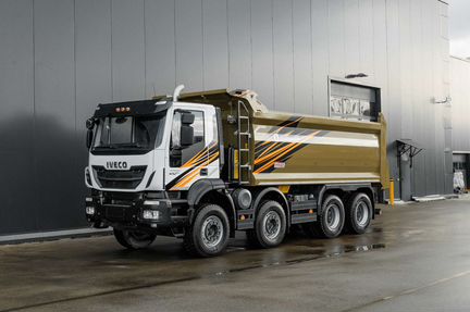 Iveco trakker 8*4 Самосвал 2020г.в