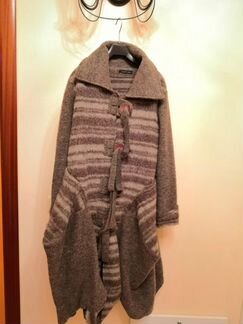 Пальто тёплое осенне - весеннее, лёгкое. размер 44