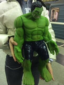 Халк в руках