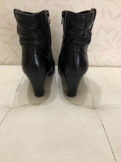 Полусапожки женские 38 размера Jana