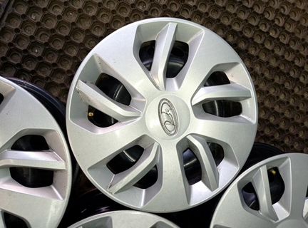 Диски бу оригинал R15 C на LADA