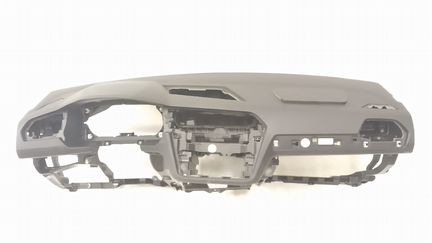 Торпедо стрельнутая VW Tiguan 2