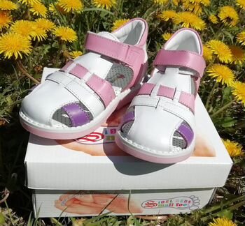 Босоножки новые кожаные Турция размер 22,24,25