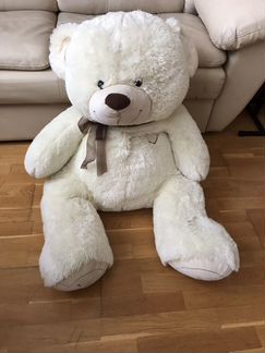 Большой плюшевый мишка