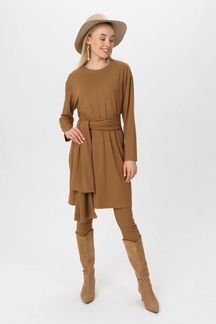 Костюм с узкими брюками