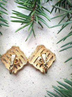 Винтажные клипсы. Trifari