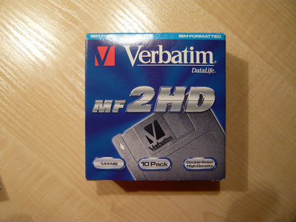 Дискеты Verbatim и оперативная память DDR 128 mb