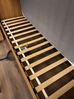 Двухъярусная кровать