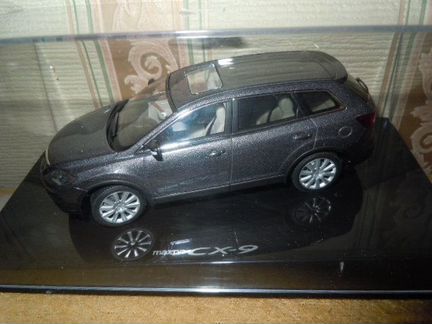 Mazda CX-9 autoart масштаб 143