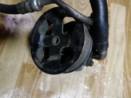 Насос гидроусилителя Range Rover Sport 2.7D