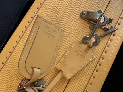 Чемодан Louis Vuitton лимитированный