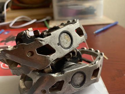 Контактные педали Shimano