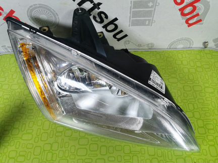 Фара правая Ford Focus 2 2005-2008