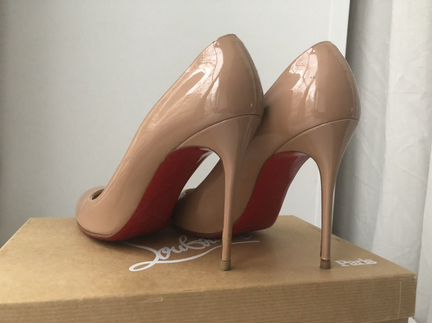 Туфли Christian Louboutin, модель Fifi