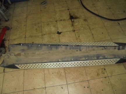 Пороги BMW E70. Комплект