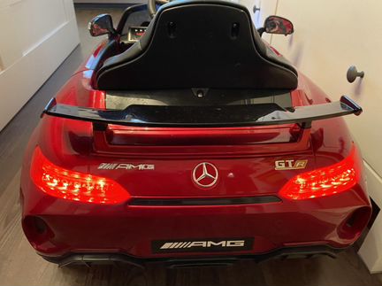 Электромобиль