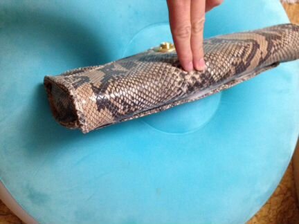 Сумка клатч шикарная новая кожаная питон