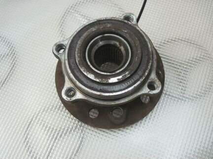 Ступица колеса с подшипником Mercedes W205 Мерседе