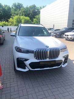 BMW X7 3.0 AT, 2020, 700 км
