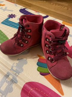 Ботинки на девочку reima