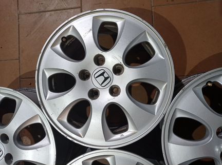 Диски бу оригинал R16 на Honda