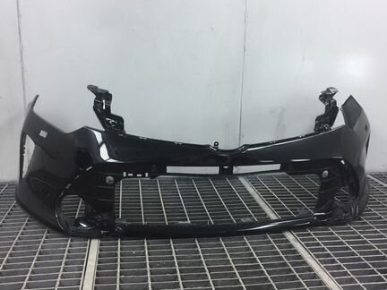 Toyota Camry v55 Бампер передний