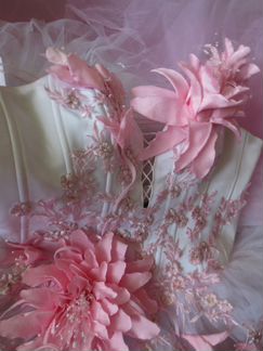 Платье пышное свадебное с цветами 42-46