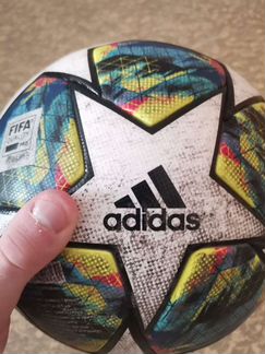 Профессиональный мяч Adidas
