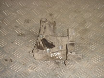 Кронштейн двигателя опорный VW transporter IV 1996