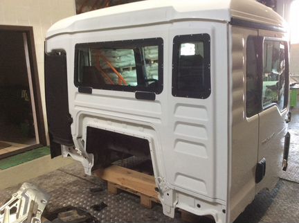 Man TGS кабина на самосвал дневная