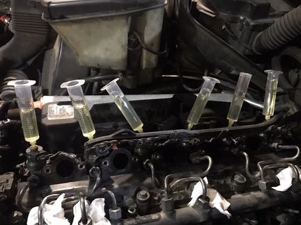 7 789 661 форсунка дизельная BMW