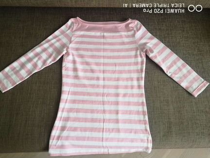 Кофточка с вырезом лодочкой