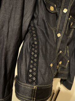 Джинсовая куртка