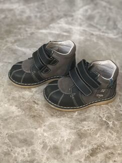 Ботиночки детские