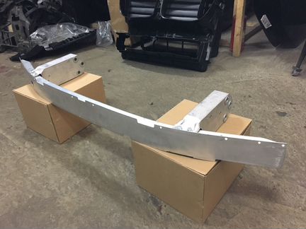 Усилитель бампера опорная балка BMW F10 F11