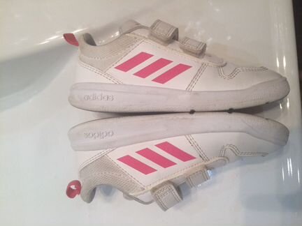 Кроссовки детские adidas 26 размер
