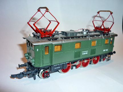 Модель Электровоза Е32 для железной дороги 16мм
