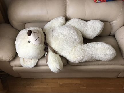 Большой плюшевый мишка