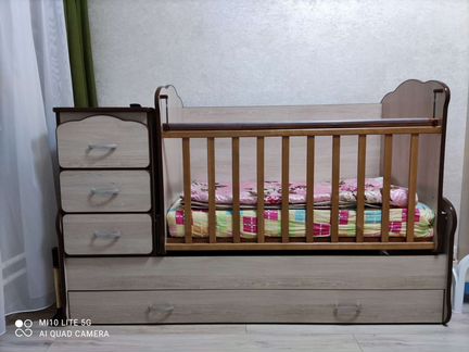 Детская кроватка