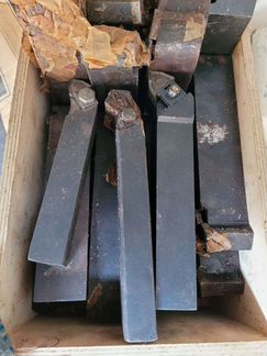 Резцы токарные с мехкреплением пластин пятигранных