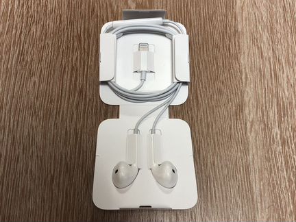 Наушники Apple earpods lightning