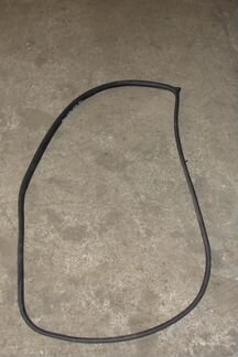 Уплотнитель двери передний левый Hyundai Elantra